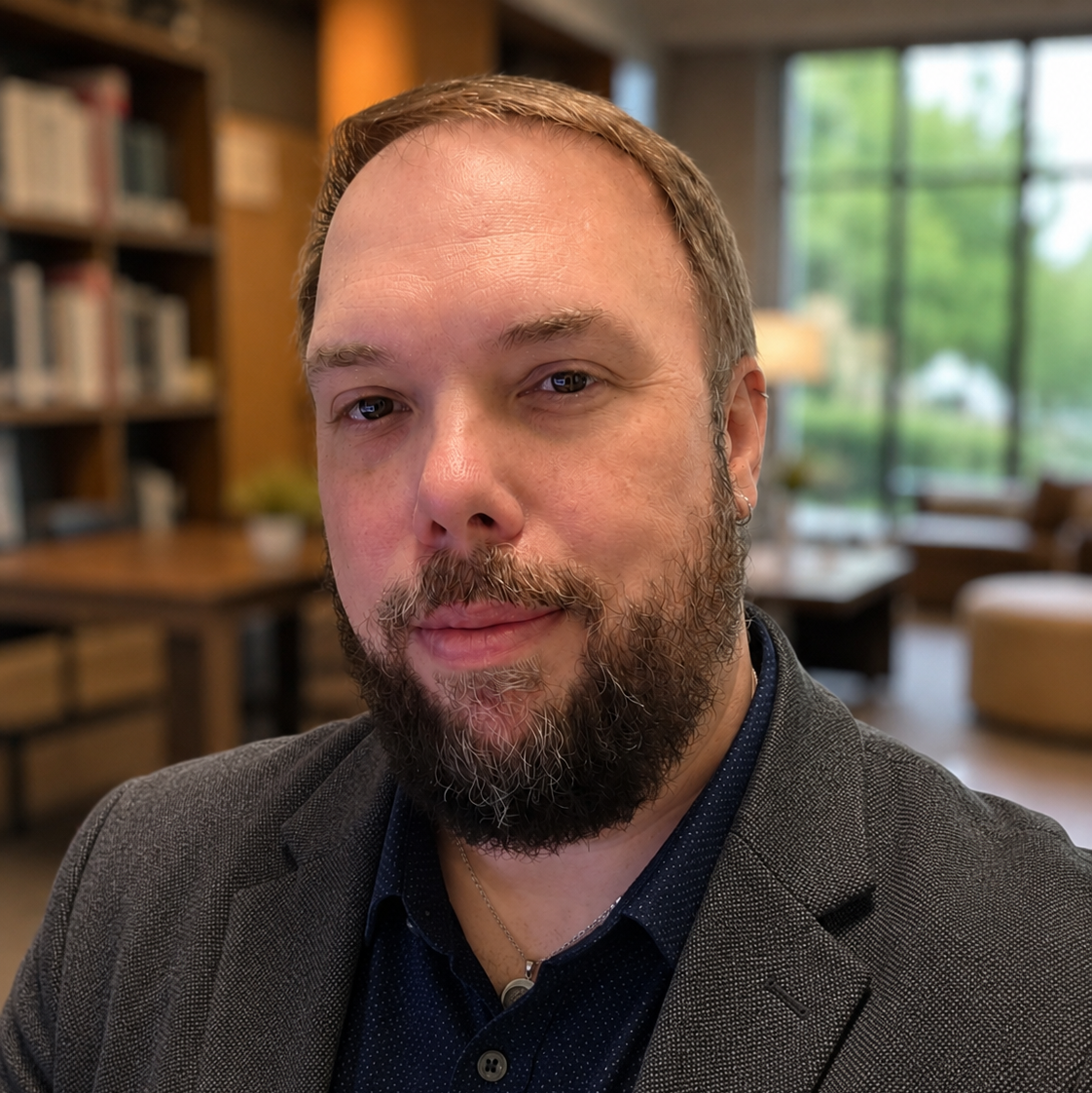 Headshot of Dr. Derrick MacGillivray